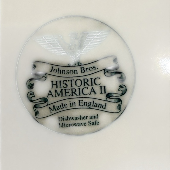 Johnson Bros Historic America 11 Dinner Plate Capitol Building Ironstone - Picture 5 of 6